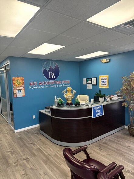 457 Wadsworth Blvd, Lakewood, CO à louer - Photo intérieure – Image 2 sur 8