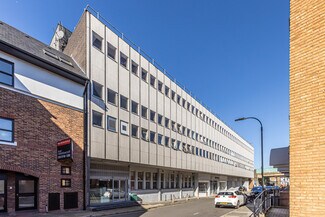 Plus de détails pour 8-30 Galena Rd, Londres - Bureau à louer