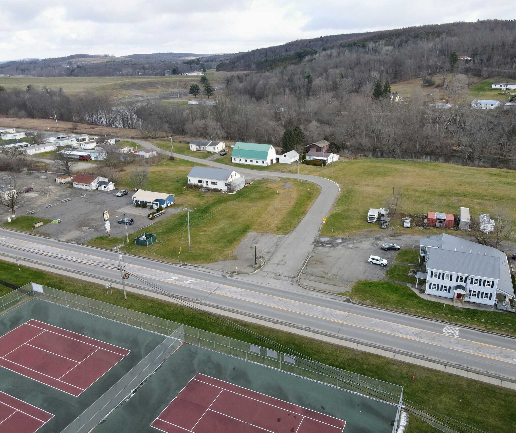 2870 Route 11, Whitney Point, NY à vendre Photo de l’immeuble– Image 1 sur 6