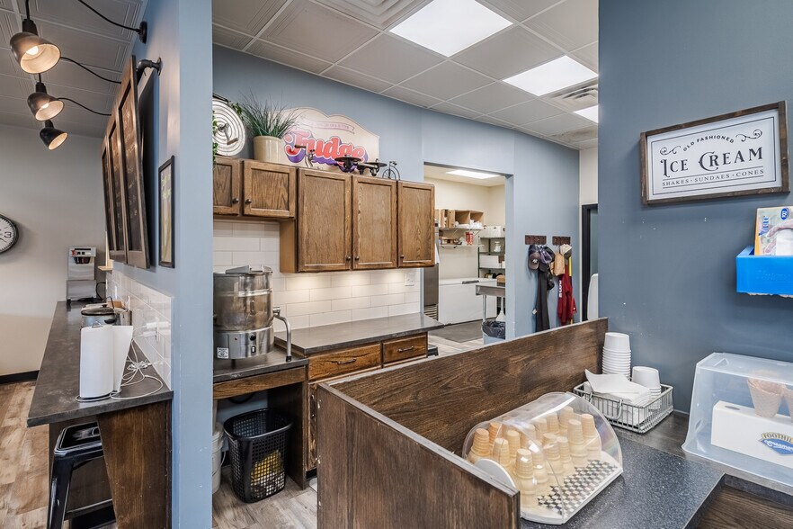 20 Railway Av S, Marwayne, AB à vendre - Photo intérieure – Image 3 sur 33