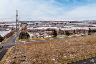 5400-5490 Boul Thimens, Saint-Laurent, QC - Vue aérienne vue de carte