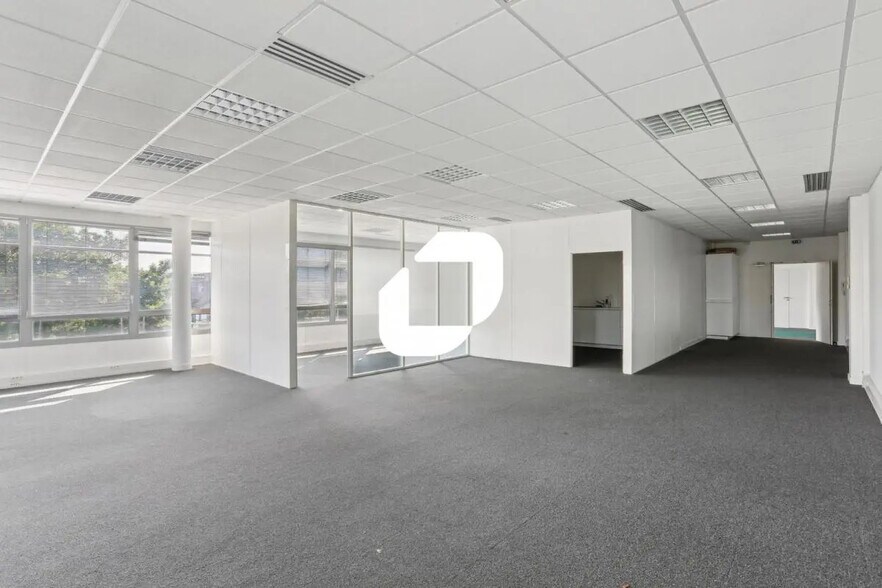 Bureau dans VILLENEUVE-D'ASCQ à louer - Photo de l’immeuble – Image 2 sur 14