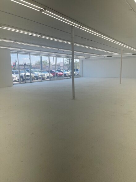 1803-1823 Gessner Rd, Houston, TX à louer - Photo intérieure – Image 2 sur 4