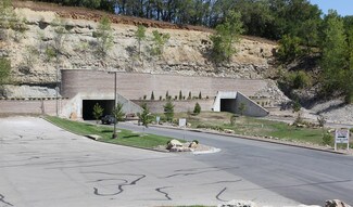 Plus de détails pour 17501 W 98th St, Lenexa, KS - Industriel/Logistique à louer