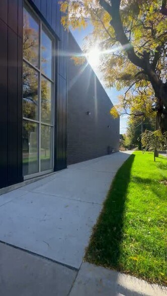 1701-1709 E 75th St, Chicago, IL à louer - Vidéo sur l’annonce professionnelle – Image 2 sur 11