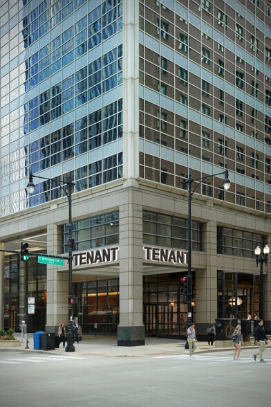 101 N Wacker Dr, Chicago, IL à louer - Photo de l’immeuble – Image 2 sur 2