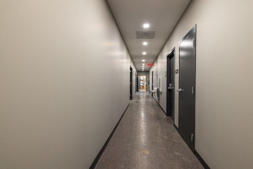 4100 Lindell Blvd, Saint Louis, MO à louer - Photo intérieure – Image 3 sur 9