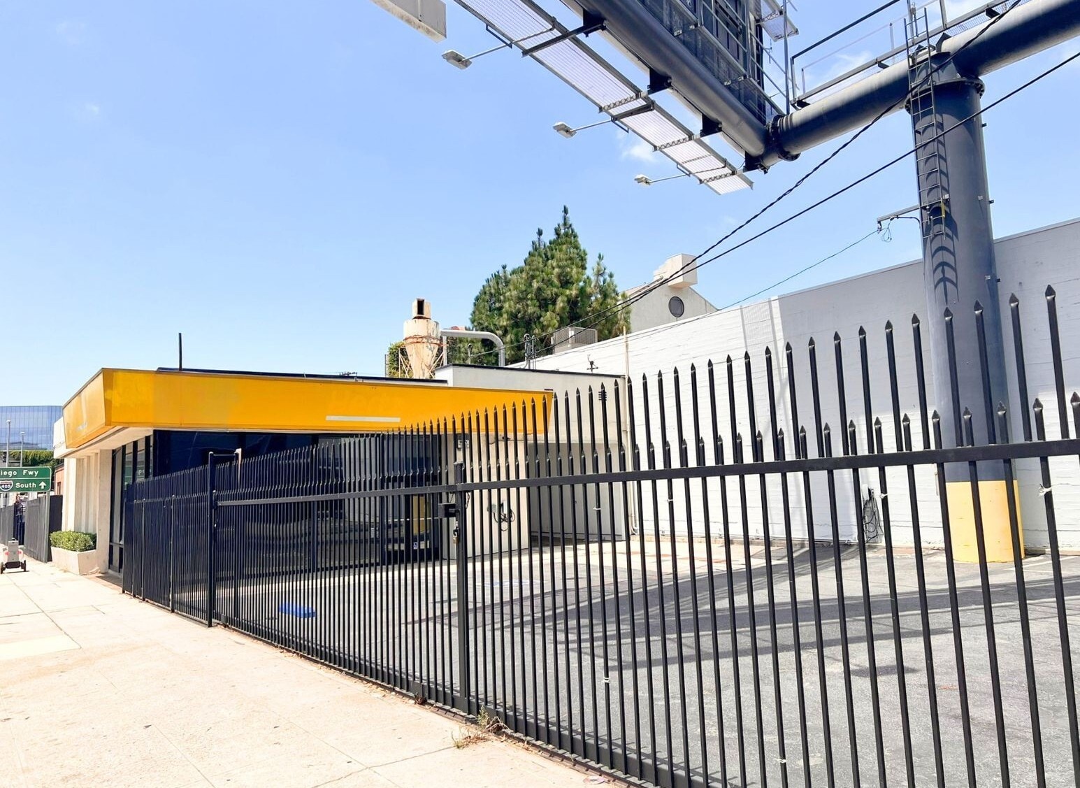 11151 W Olympic Blvd, Los Angeles, CA à louer Photo intérieure– Image 1 sur 13
