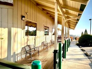 800 Delnero Dr, Sonora, CA à louer Photo intérieure– Image 2 sur 14