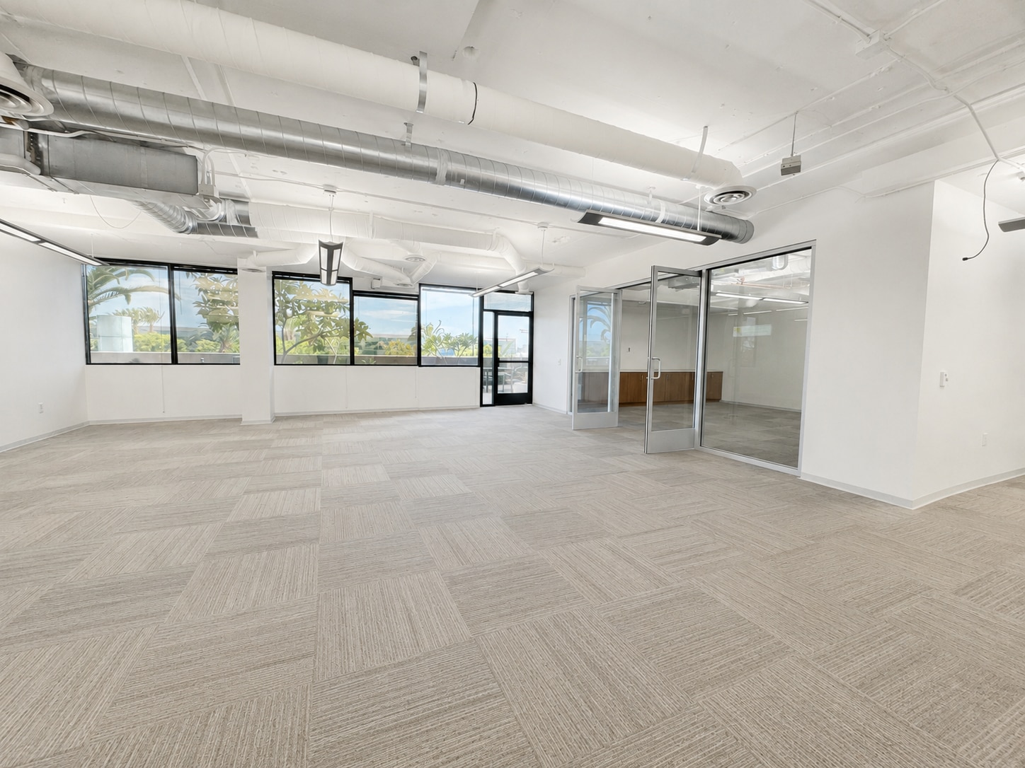 5757 W Century Blvd, Los Angeles, CA à louer Photo intérieure– Image 1 sur 6