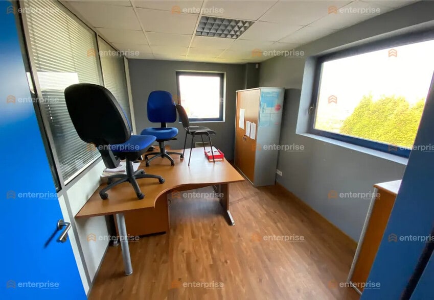 Bureau dans Flers-en-Escrebieux à louer - Photo de l’immeuble – Image 3 sur 5