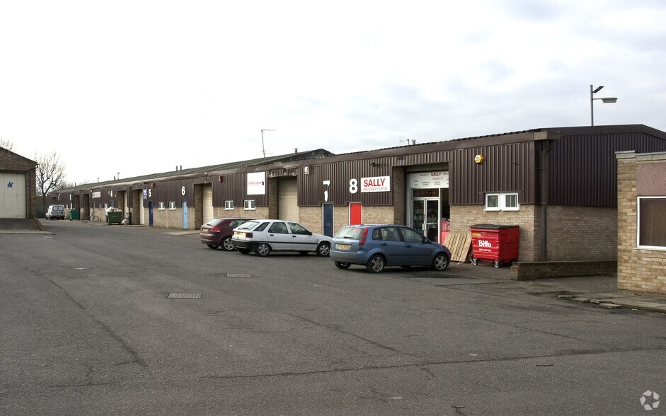 Bicester Rd, Aylesbury à vendre - Photo de l’immeuble – Image 3 sur 21