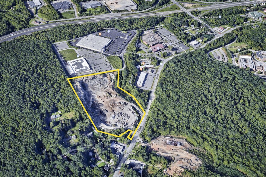 3800 E Main St, Waterbury, CT à vendre - Photo de l’immeuble – Image 3 sur 10