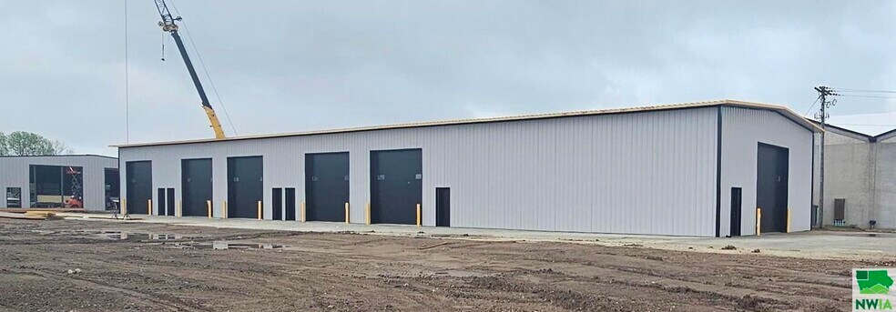 1709 E Hwy 20, Lawton, IA à louer - Photo de l’immeuble – Image 2 sur 6