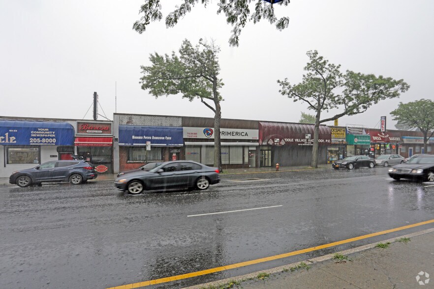 62-29-62-61 Woodhaven Blvd, Flushing, NY à louer - Photo de l’immeuble – Image 3 sur 4