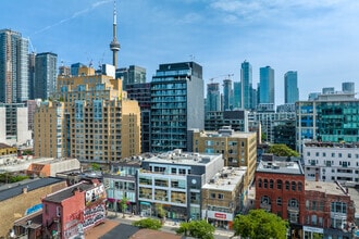 477-483 Queen St W, Toronto, ON - VUE AÉRIENNE  vue de carte