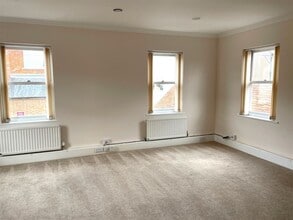 33 Market Pl, Henley On Thames à louer Photo intérieure– Image 1 sur 1