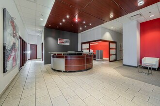 3131 Boul de la Concorde E, Laval, QC à louer Photo de l’immeuble– Image 2 sur 13