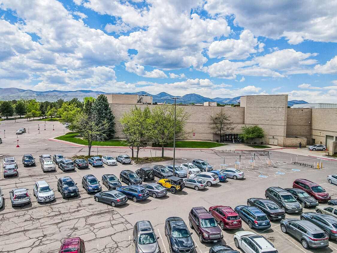 8501 W Bowles Ave, Littleton, CO à louer Photo de l’immeuble– Image 1 sur 2