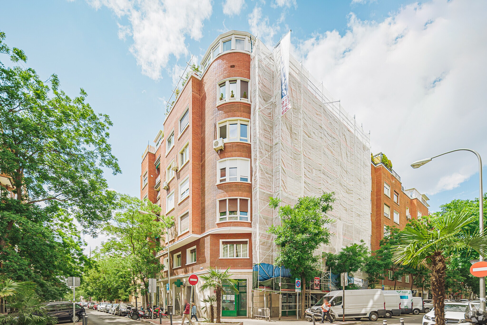 Local commercial dans Madrid, Madrid à louer Photo principale– Image 1 sur 3