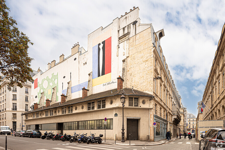 8 Rue De Valois, Paris à louer - Photo de l’immeuble – Image 1 sur 6