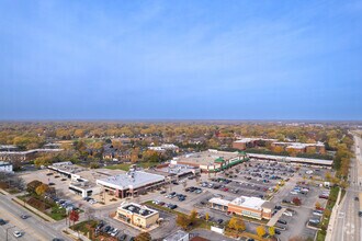 700-754 S Buffalo Grove Rd, Buffalo Grove, IL - Vue aérienne  vue de carte - Image1