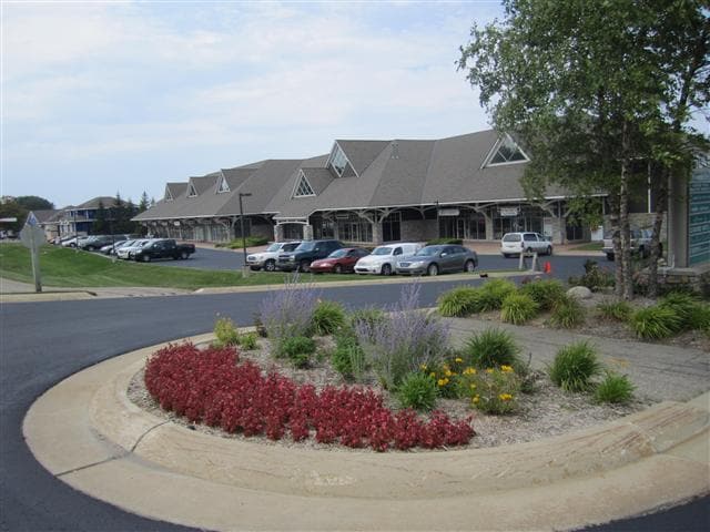 3890 Charlevoix Rd, Petoskey, MI à vendre Photo principale– Image 1 sur 11