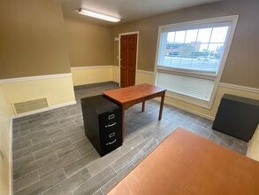 14819 N Cave Creek Rd, Phoenix, AZ à louer Photo intérieure– Image 1 sur 10