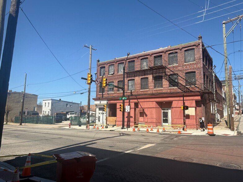 371 E Main St, Norristown, PA à vendre - Photo de l’immeuble – Image 2 sur 5