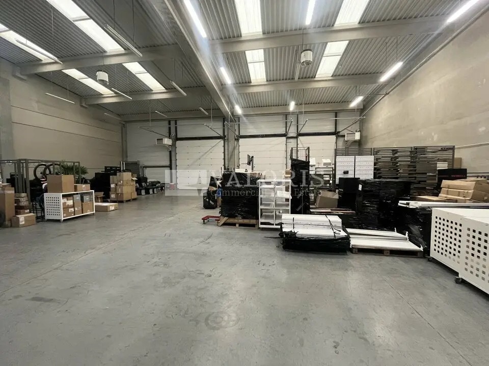 Local d’activités dans Saint-Quentin-Fallavier à louer Photo intérieure– Image 1 sur 7