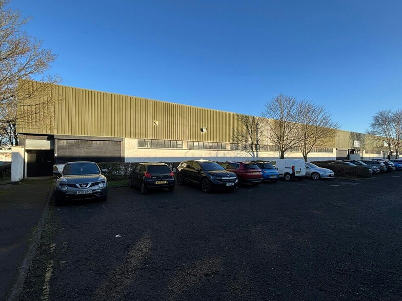 5-10 Arkwright Way, Irvine à louer - Photo de l’immeuble – Image 2 sur 6