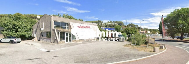 Plus de détails pour Local commercial à louer