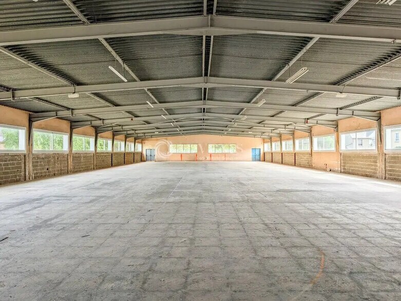 Local d'activités dans Pleudihen-sur-Rance à vendre - Photo principale – Image 1 sur 1