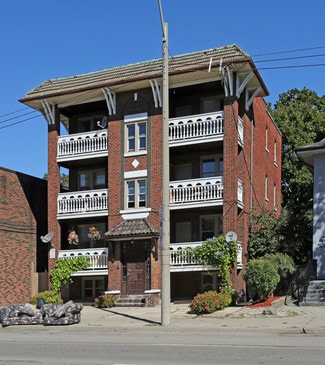 Plus de détails pour 917 Main St E, Hamilton, ON - Logement à vendre