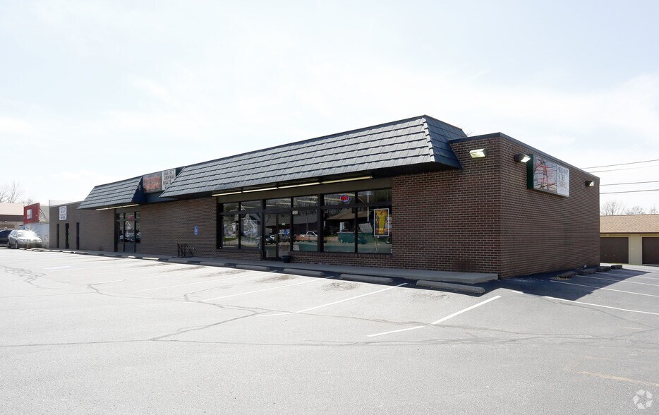 1202 S Walnut St, Bloomington, IN à louer - Photo de l’immeuble – Image 2 sur 3