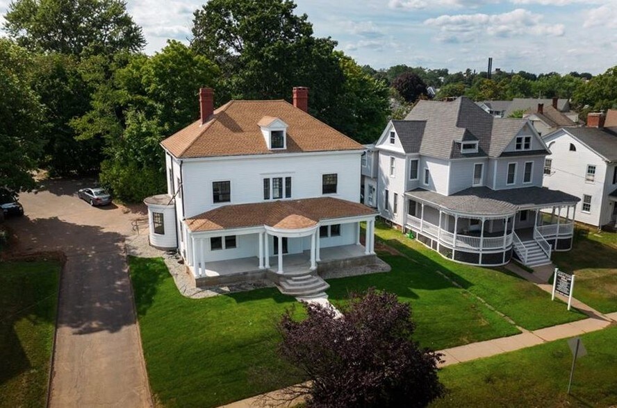 145 S Main St, Middletown, CT à vendre - Photo de l’immeuble – Image 2 sur 19