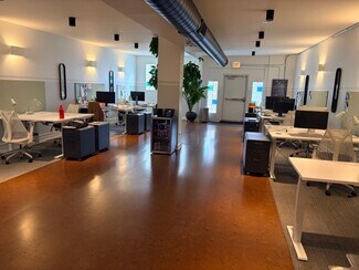 Plus de détails pour 3317 W Fullerton Ave, Chicago, IL - Local commercial à louer