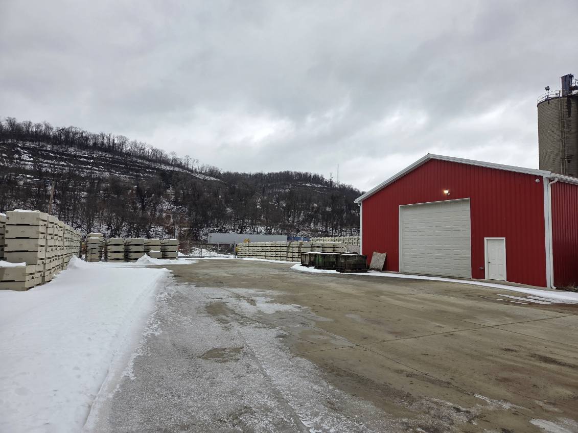 445 Grantham St, Tarentum, PA à louer Photo principale– Image 1 sur 11