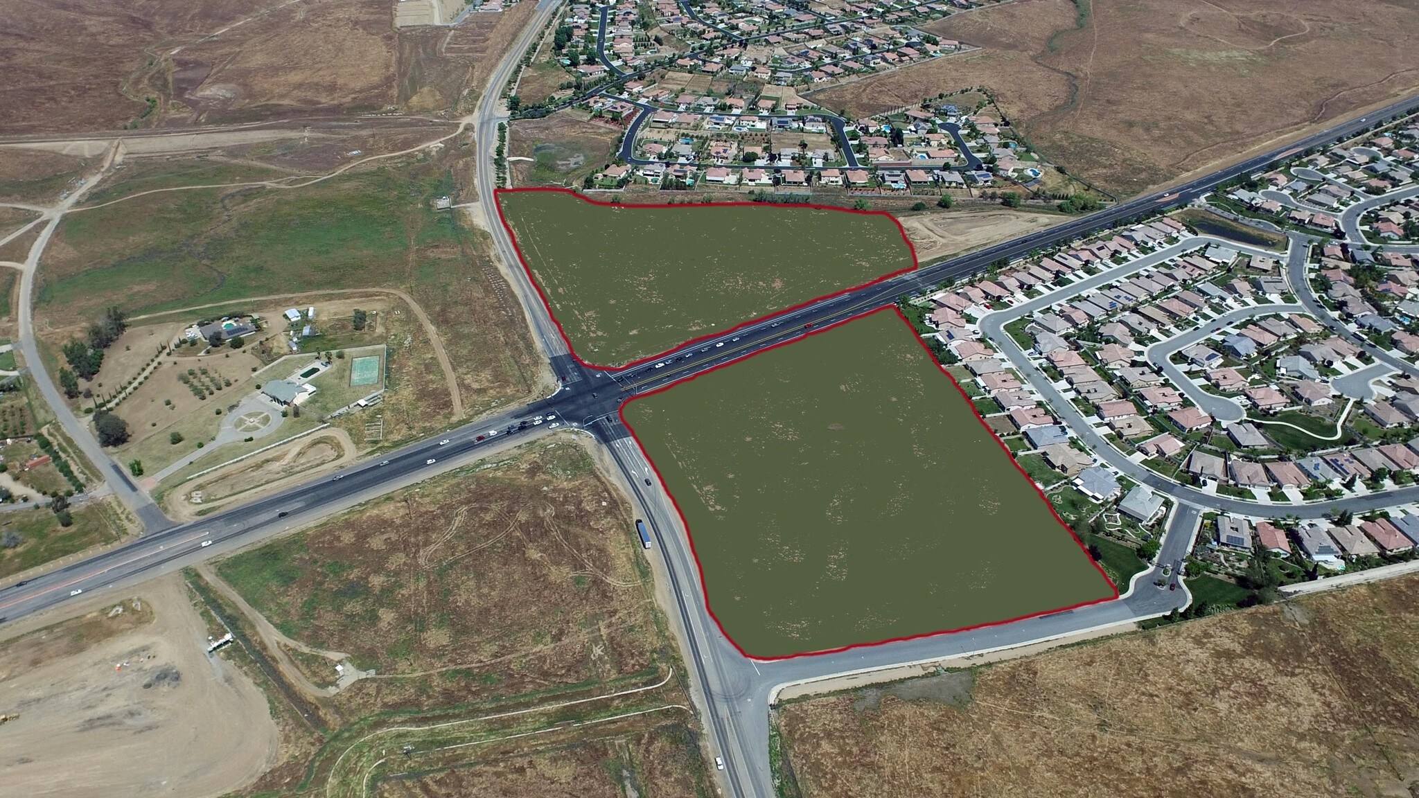 Commercial Development Opportunity portefeuille de 2 biens à vendre sur LoopNet.fr Photo principale– Image 1 sur 4