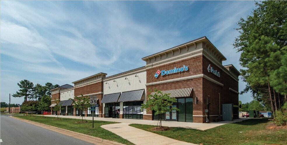 974 South Point Rd, Belmont, NC à louer - Photo principale – Image 1 sur 3