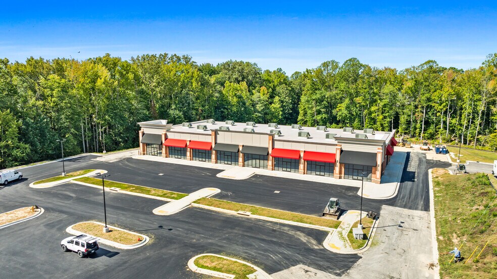 6565 Crain Hwy, La Plata, MD à louer - Photo de l’immeuble – Image 2 sur 25