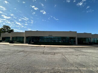 Plus de détails pour 19401 E 40 Hwy, Independence, MO - Médical à louer