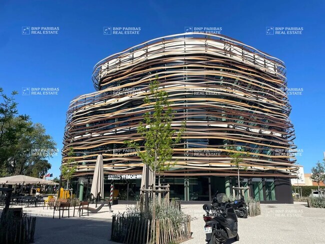 Plus de détails pour Bureau à vendre