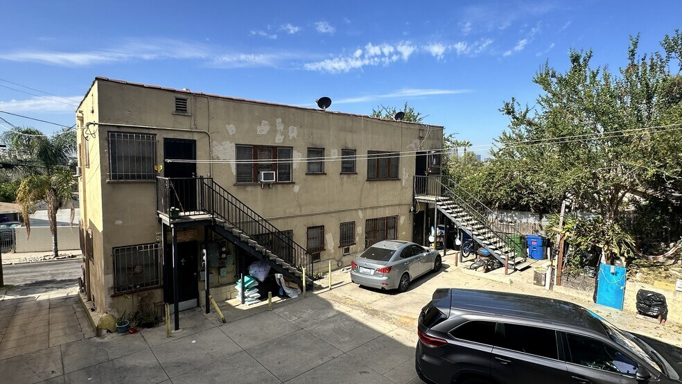3109 George St, Los Angeles, CA à vendre - Photo de l’immeuble – Image 3 sur 5
