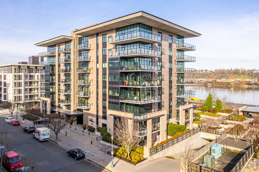 1830 NW Riverscape St, Portland, OR à vendre - Photo de l’immeuble – Image 2 sur 5