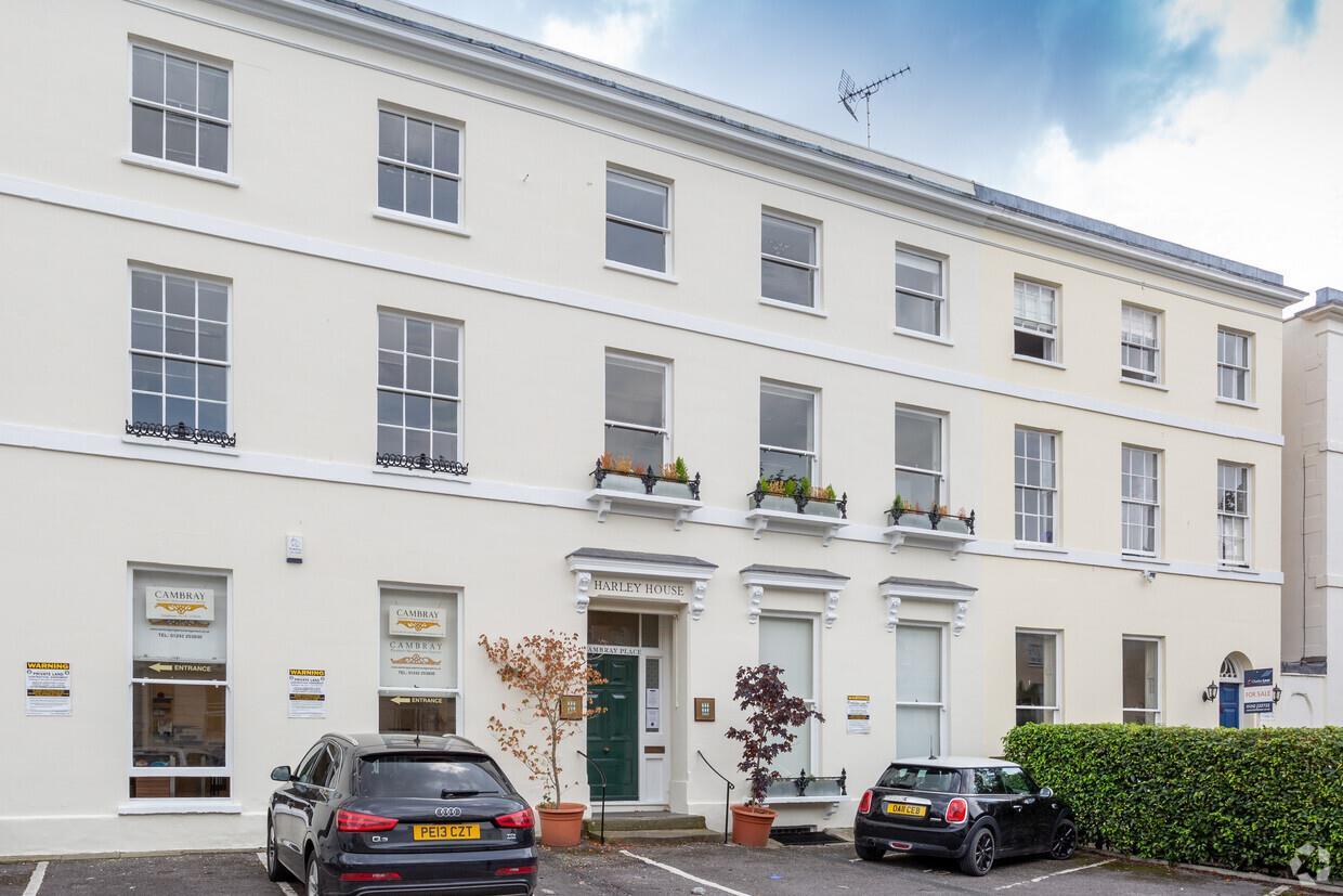 29 Cambray Pl, Cheltenham à louer Photo de l’immeuble– Image 1 sur 2