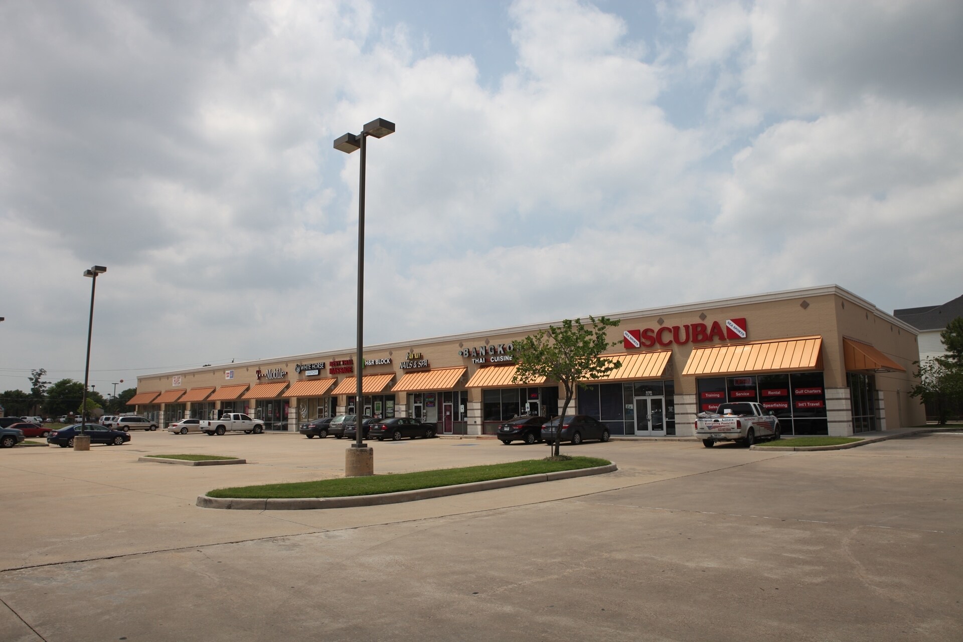9200-9296 Westheimer Rd, Houston, TX à louer Photo principale– Image 1 sur 2
