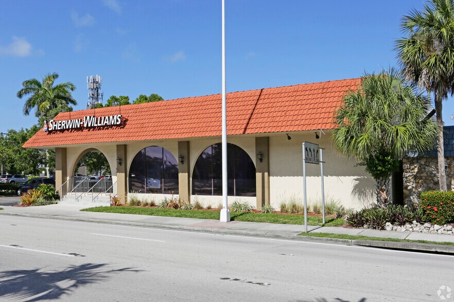 382 9th St S, Naples, FL à vendre - Photo de l’immeuble – Image 2 sur 5