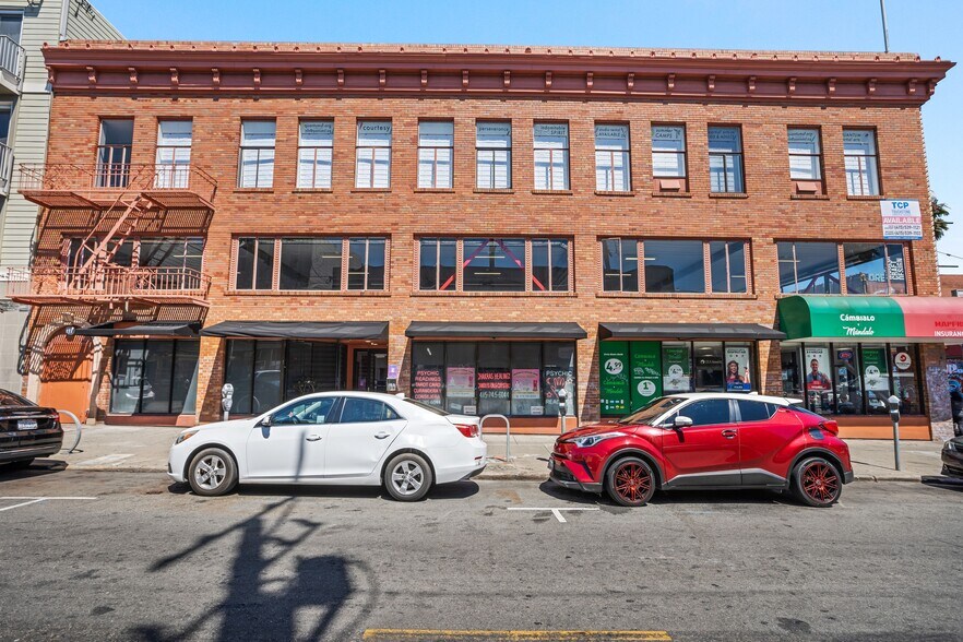 2390 Mission St, San Francisco, CA à louer - Photo de l’immeuble – Image 1 sur 3