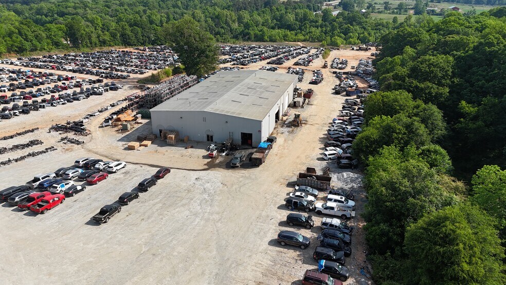 774 Highway 320, Carnesville, GA à vendre - Photo de l’immeuble – Image 2 sur 8